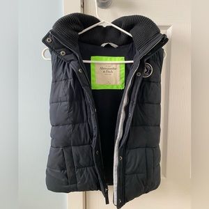 Abercrombie & Fitch Vest (Size: XS)